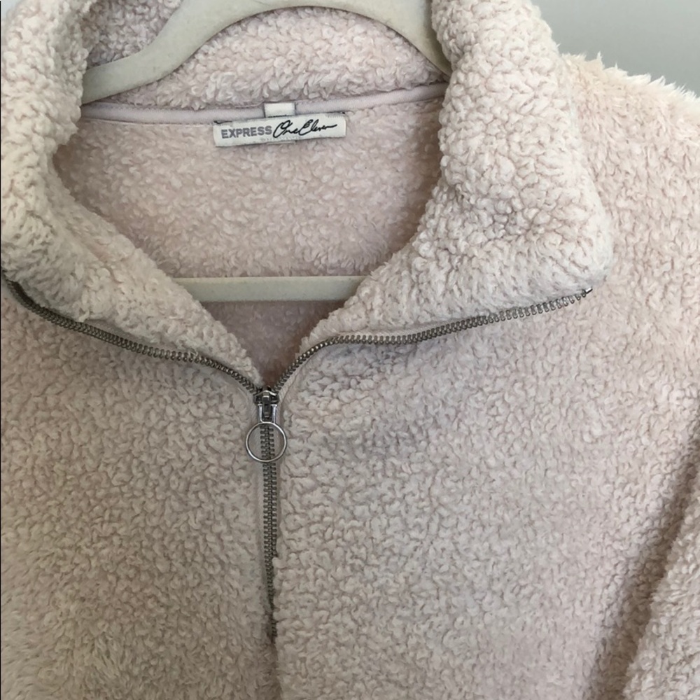 Fuzzy pullover - Picture 2 of 2